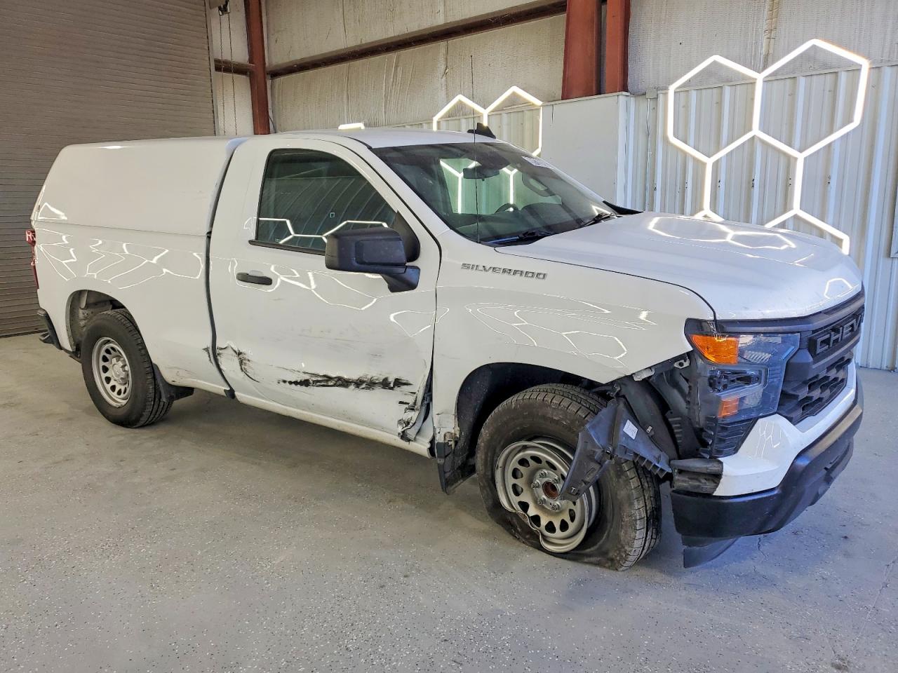 2023 CHEVROLET SILVERADO C1500 photo 4