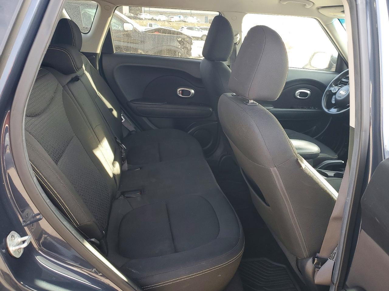 2015 KIA SOUL + photo 19