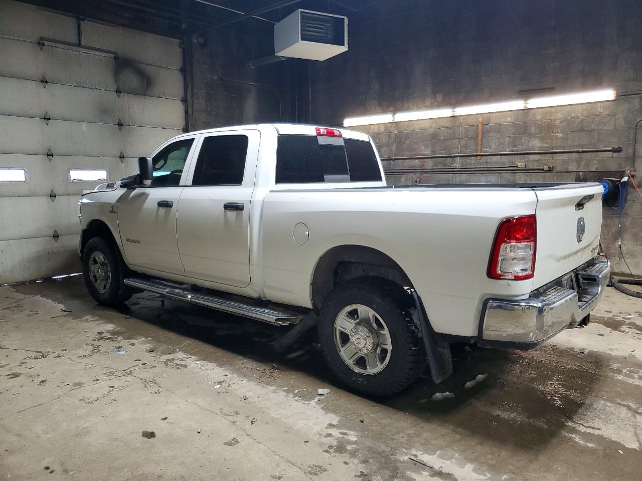 2019 RAM 3500 TRADESMAN photo 2