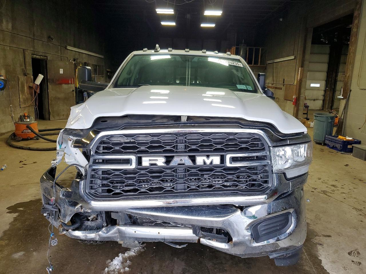 2019 RAM 3500 TRADESMAN photo 5