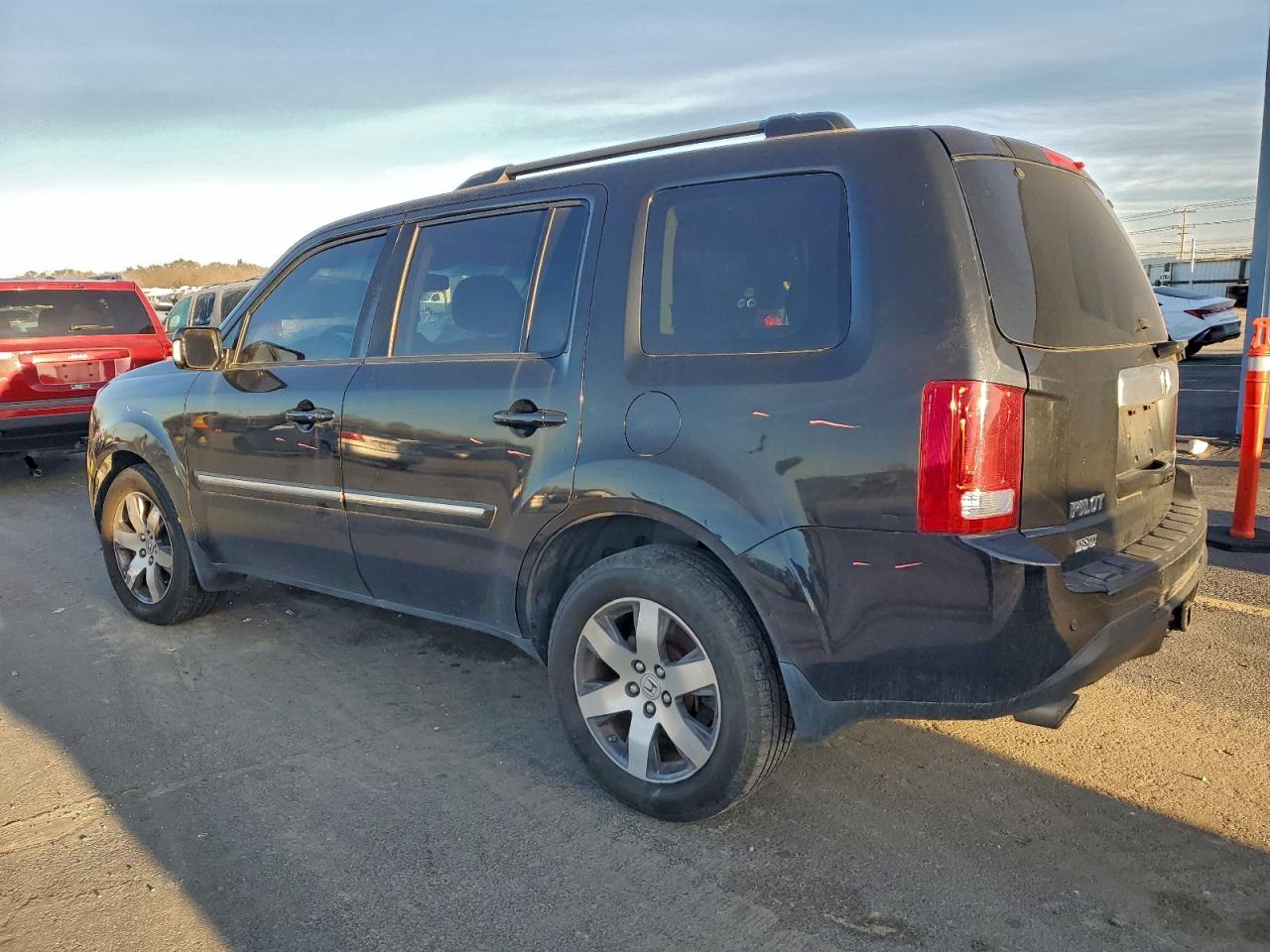 2012 HONDA PILOT TOURING photo 2