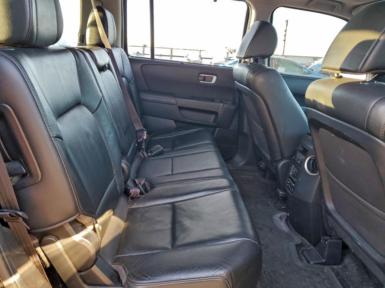 2012 HONDA PILOT TOURING photo 11