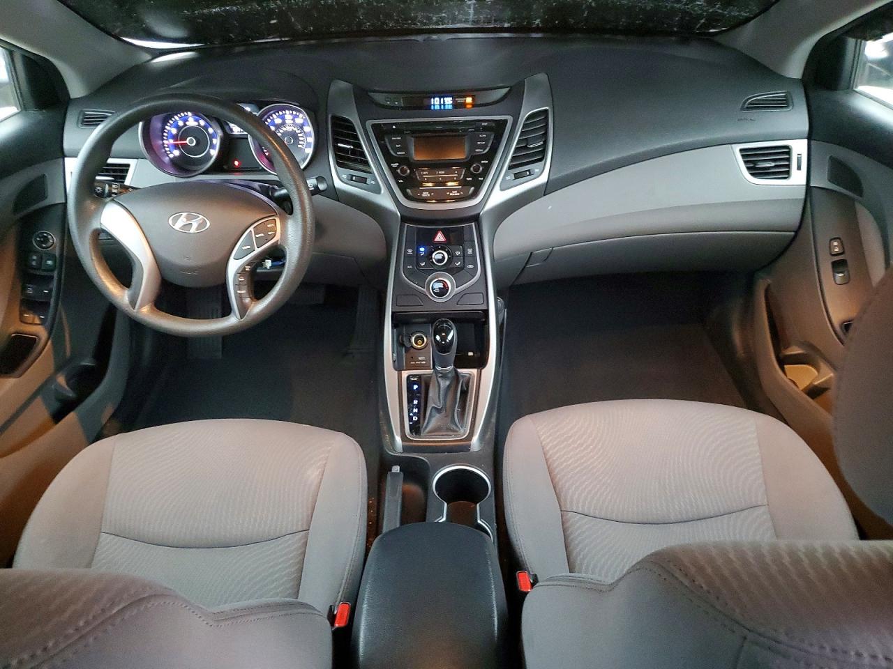 2015 HYUNDAI ELANTRA SE photo 8