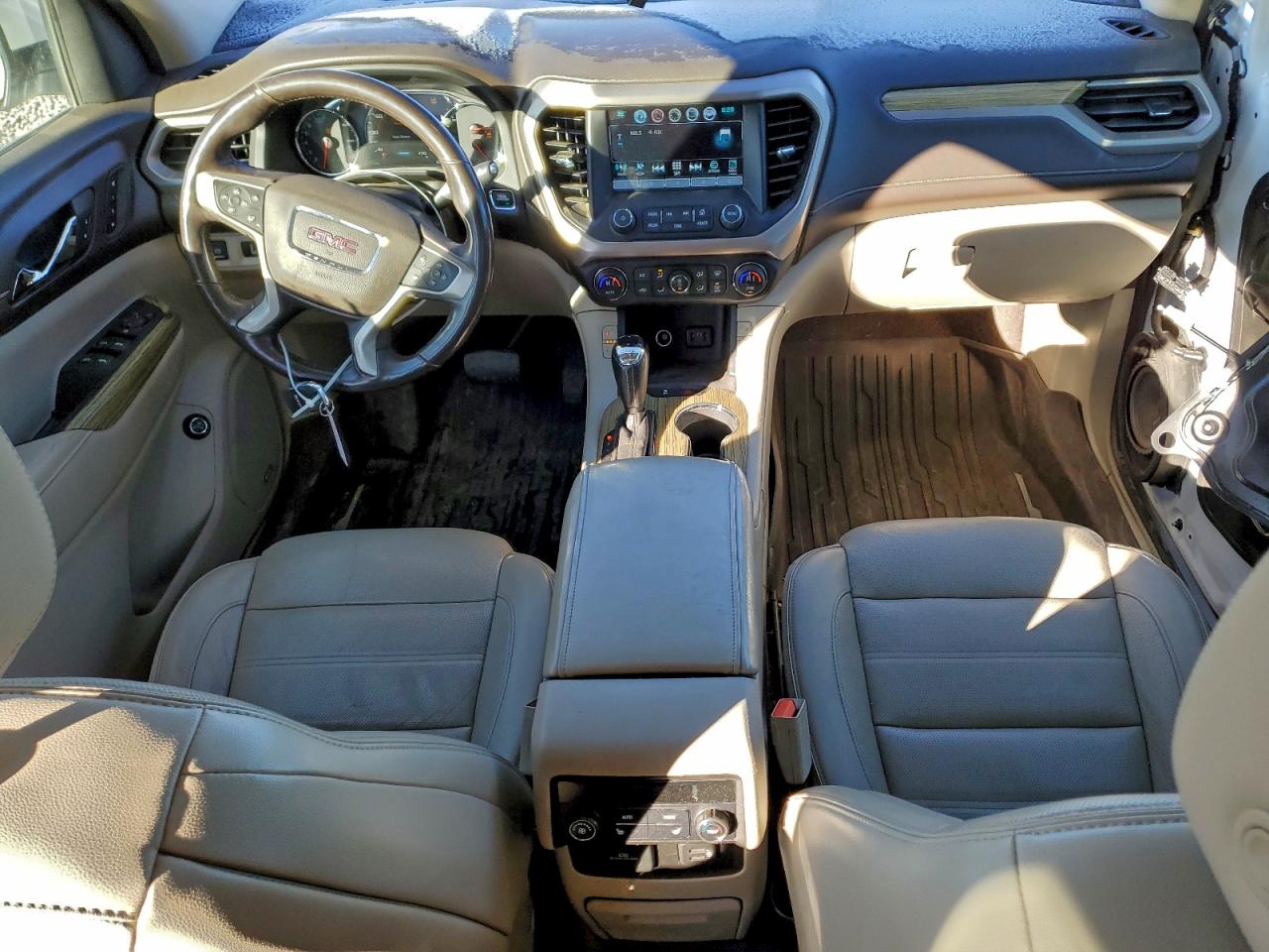 2019 GMC ACADIA DENALI photo 15