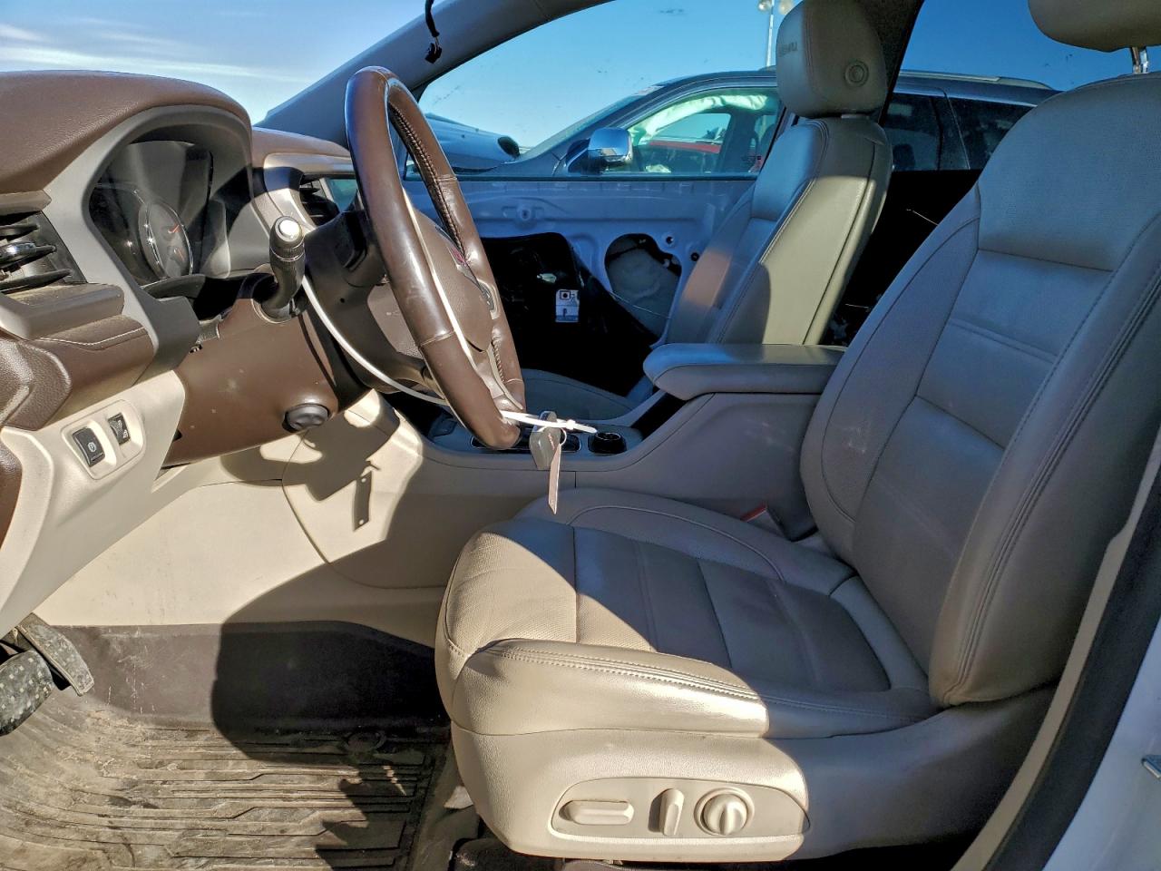 2019 GMC ACADIA DENALI photo 13