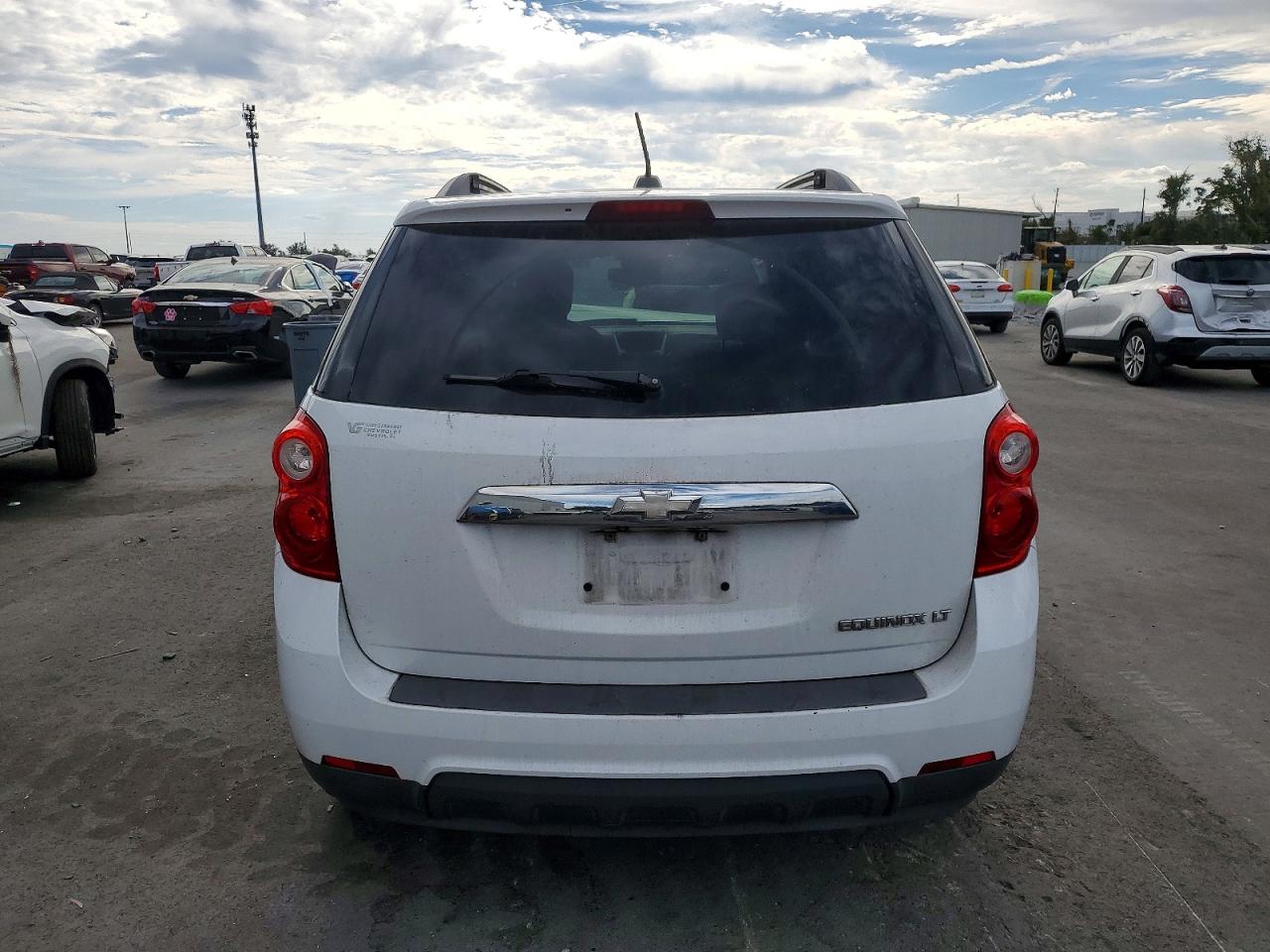 2015 CHEVROLET EQUINOX LT photo 6
