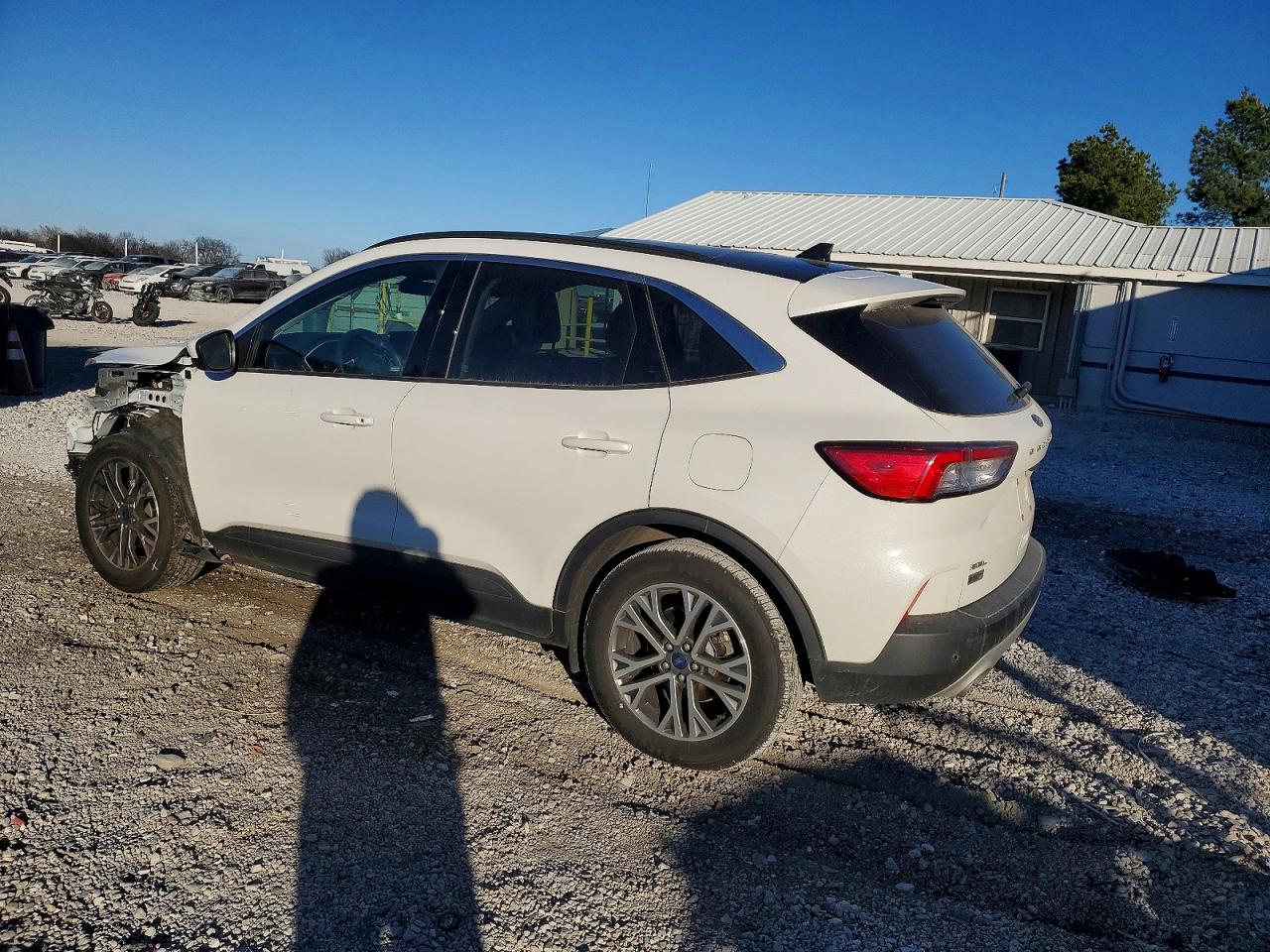 2022 FORD ESCAPE SEL photo 2