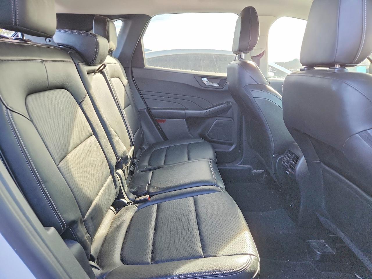 2022 FORD ESCAPE SEL photo 11