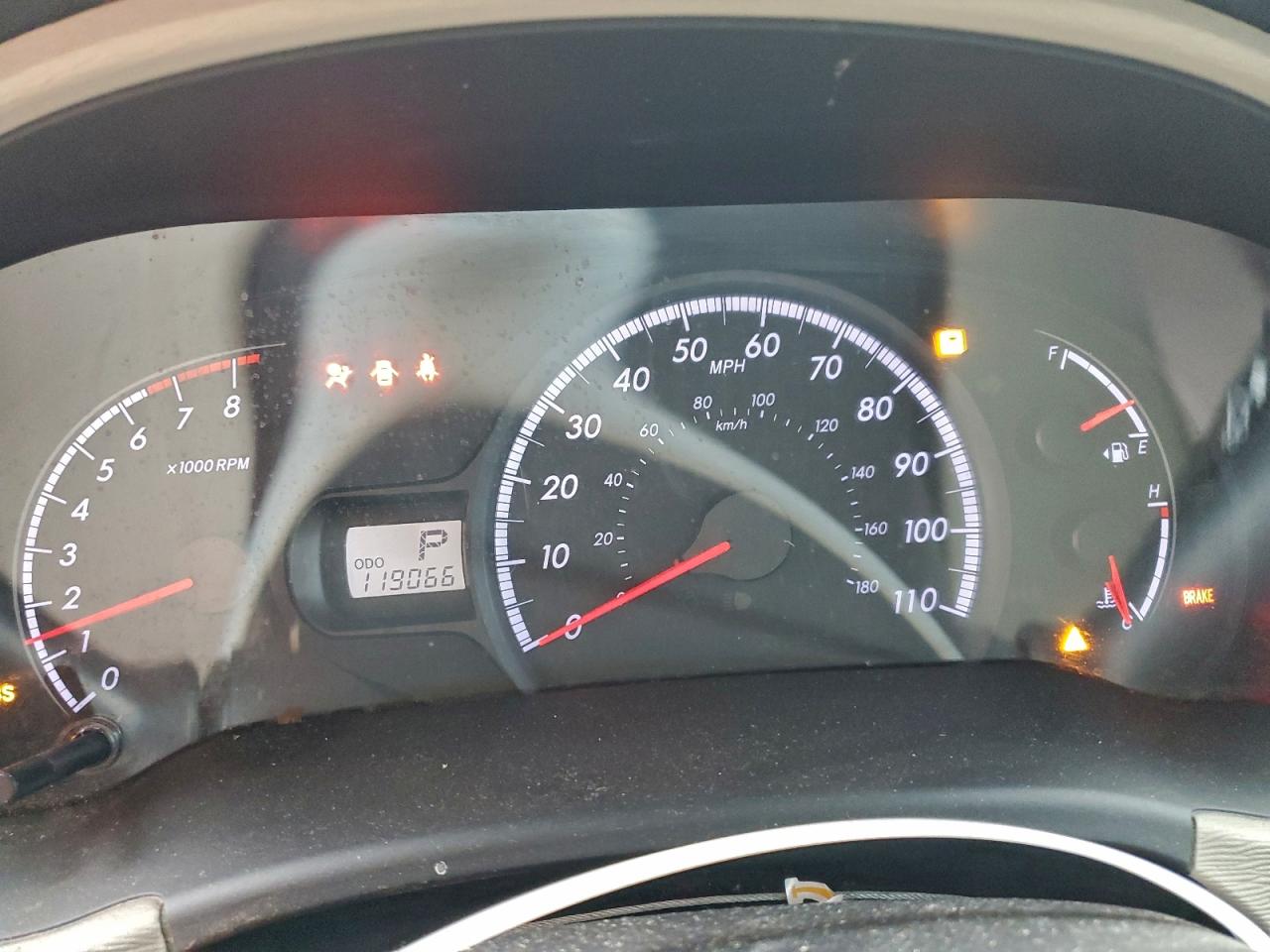 2014 TOYOTA SIENNA LE photo 17
