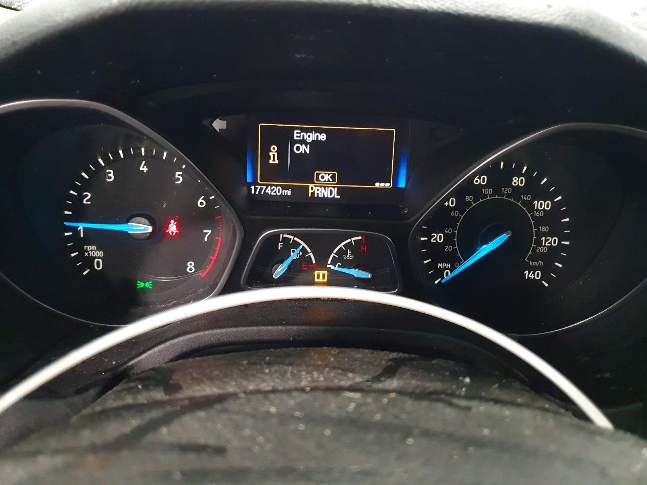 2015 FORD FOCUS SE photo 9