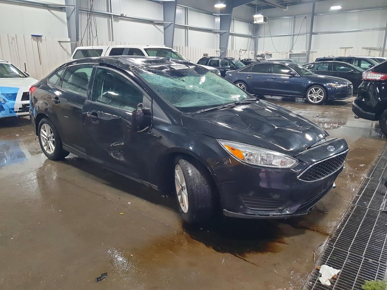2015 FORD FOCUS SE photo 4