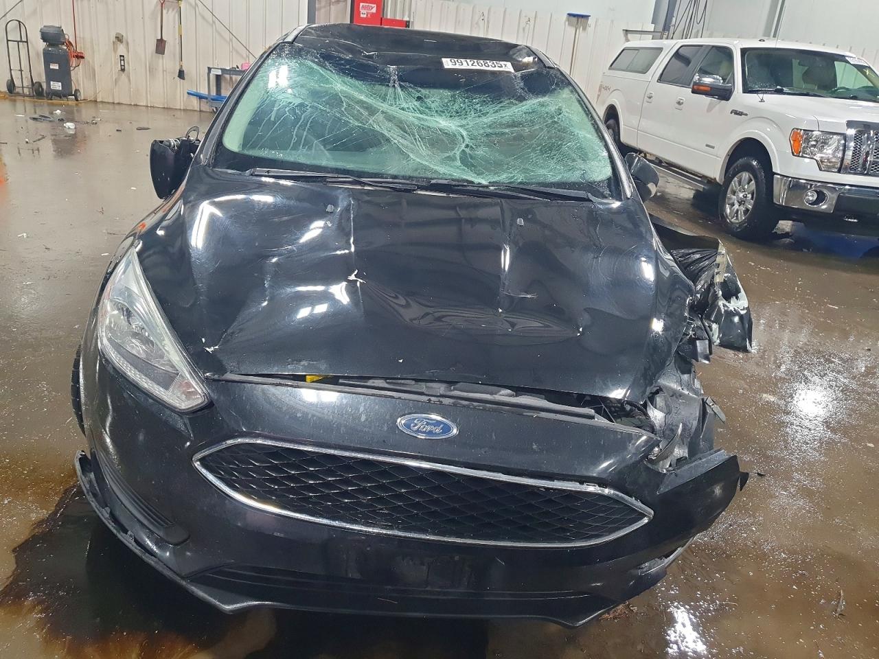 2015 FORD FOCUS SE photo 5