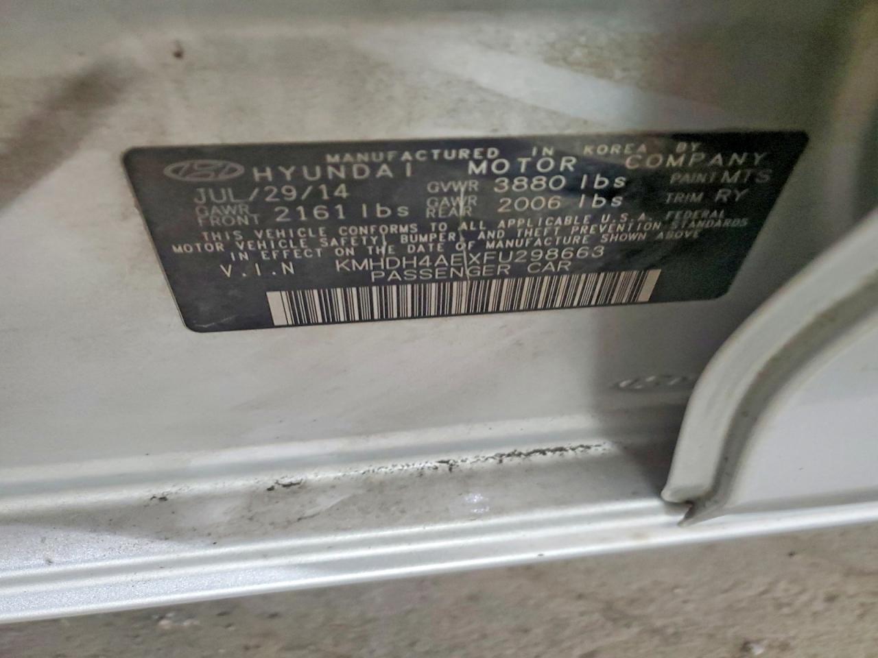 2015 HYUNDAI ELANTRA SE photo 12