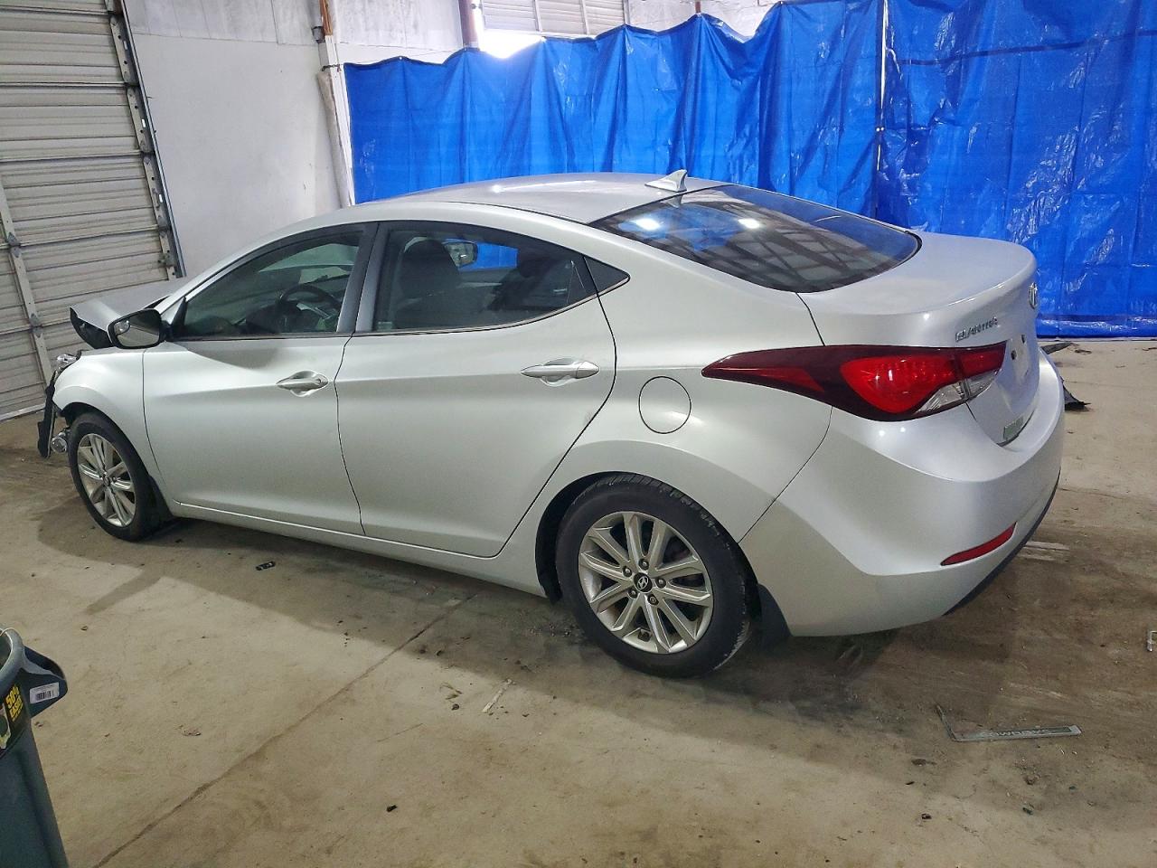 2015 HYUNDAI ELANTRA SE photo 2