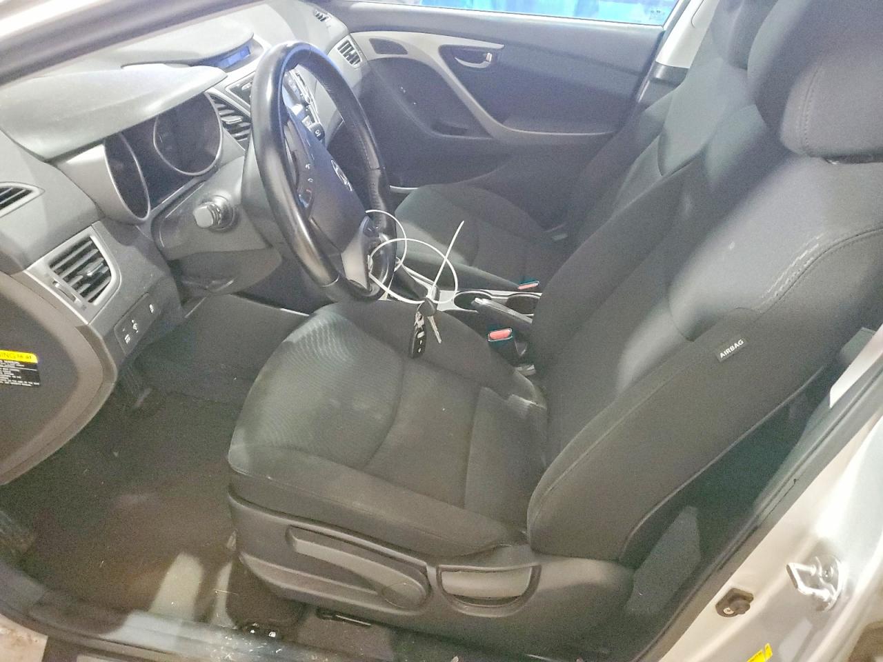 2015 HYUNDAI ELANTRA SE photo 7