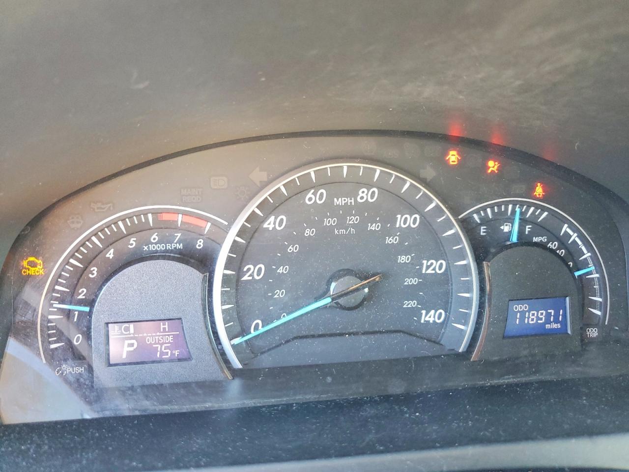 2012 TOYOTA CAMRY BASE photo 17