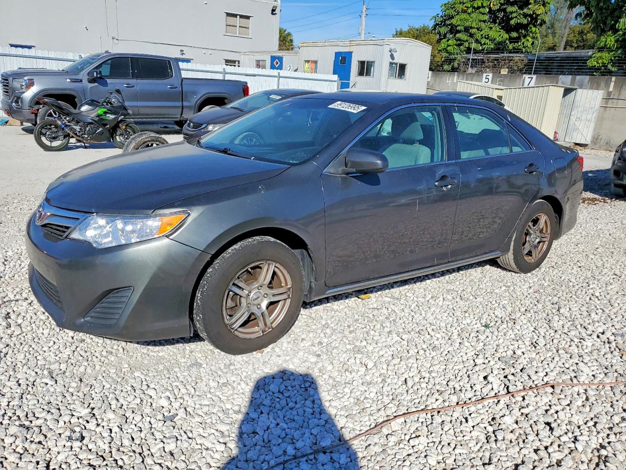 2012 TOYOTA CAMRY