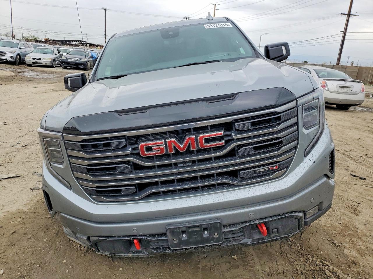 2025 GMC SIERRA K1500 AT4 photo 9