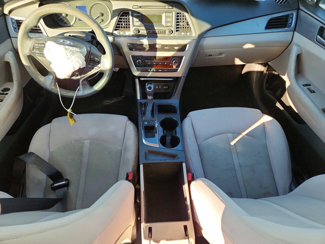 2017 HYUNDAI SONATA SE photo 8