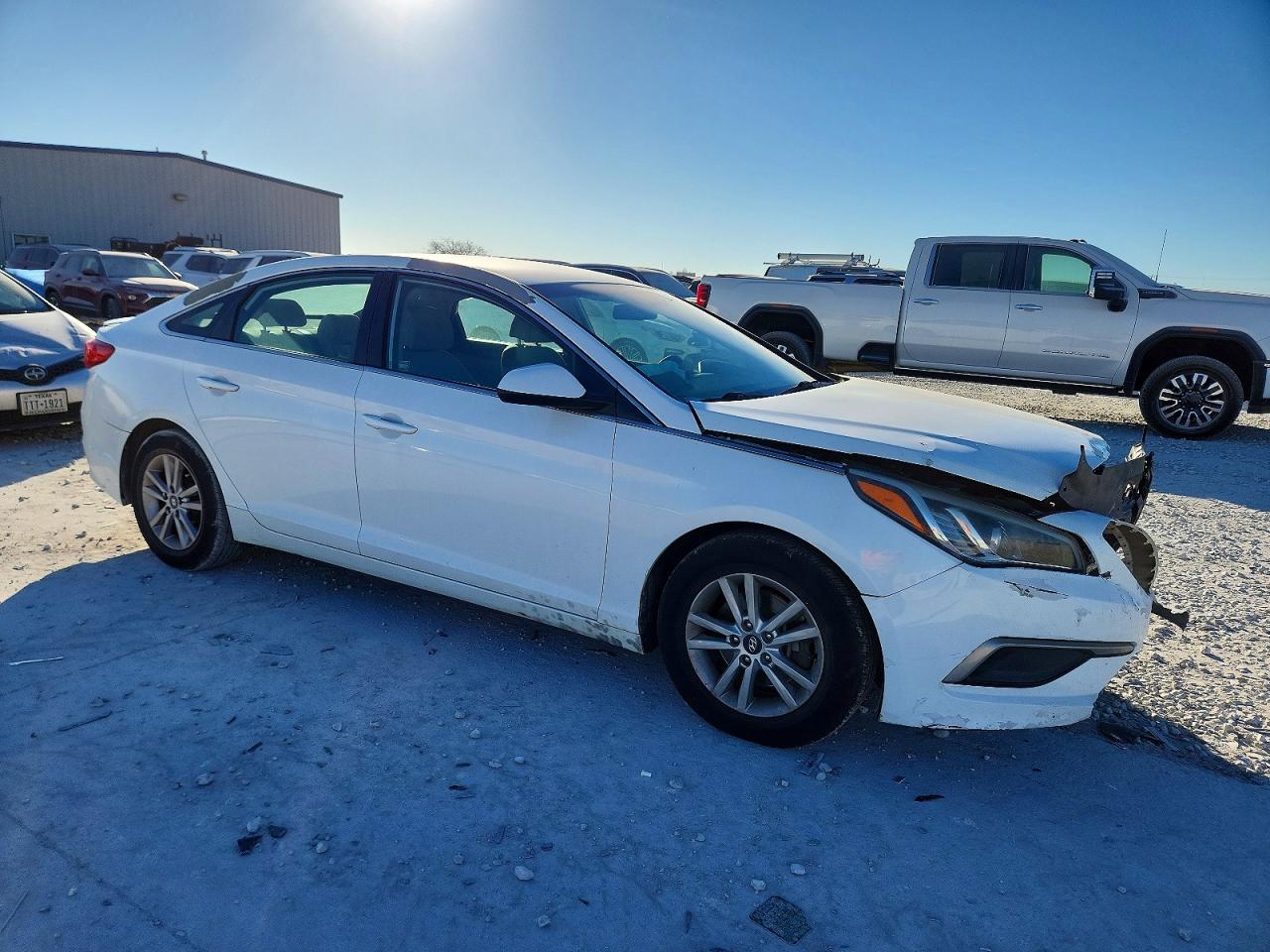 2017 HYUNDAI SONATA SE photo 4