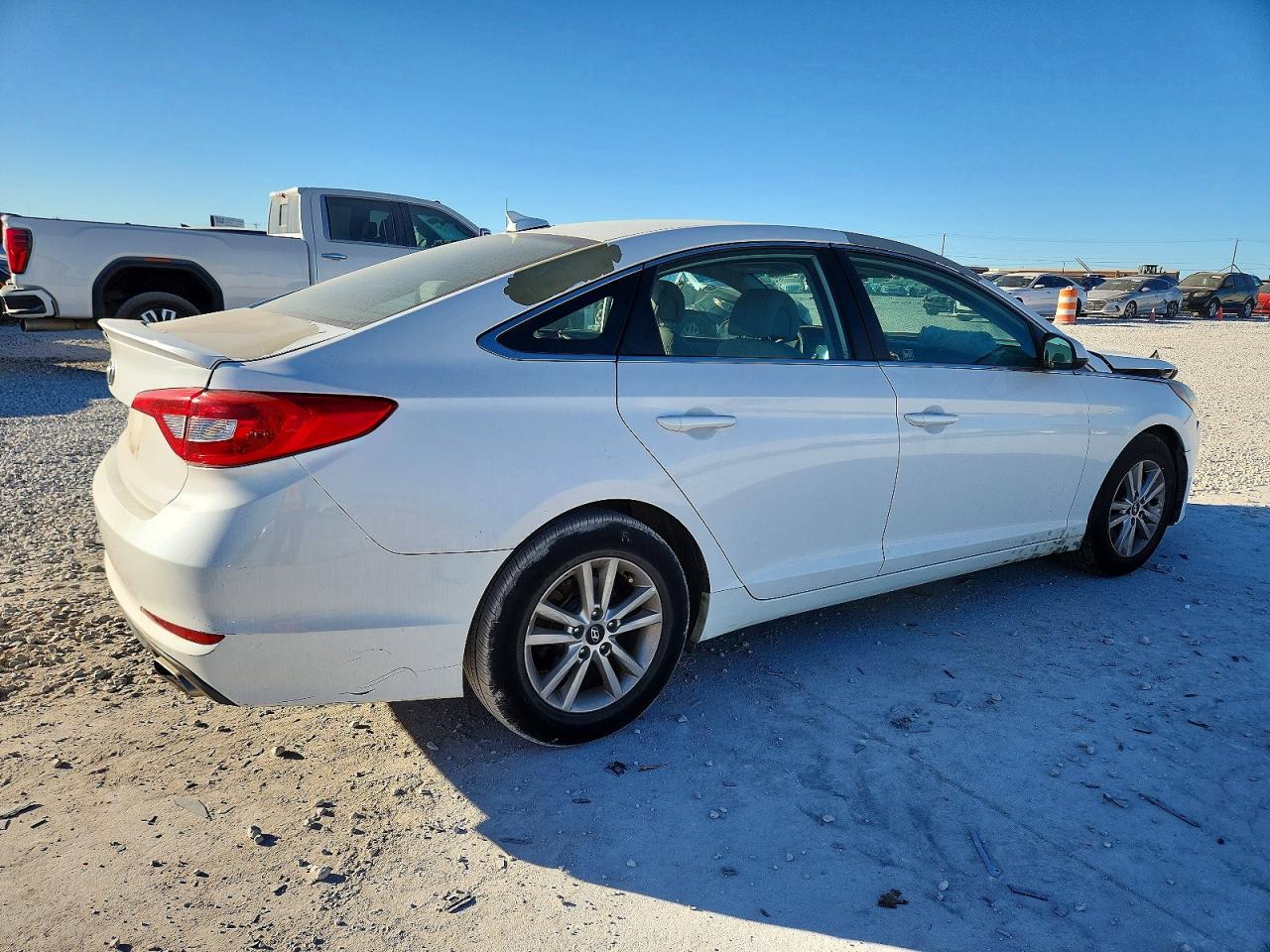 2017 HYUNDAI SONATA SE photo 3