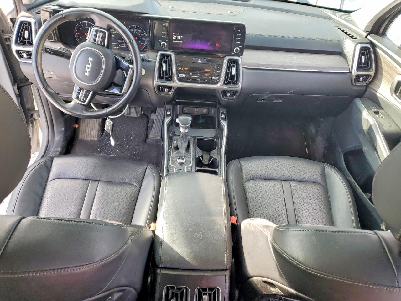 2022 KIA SORENTO photo 15