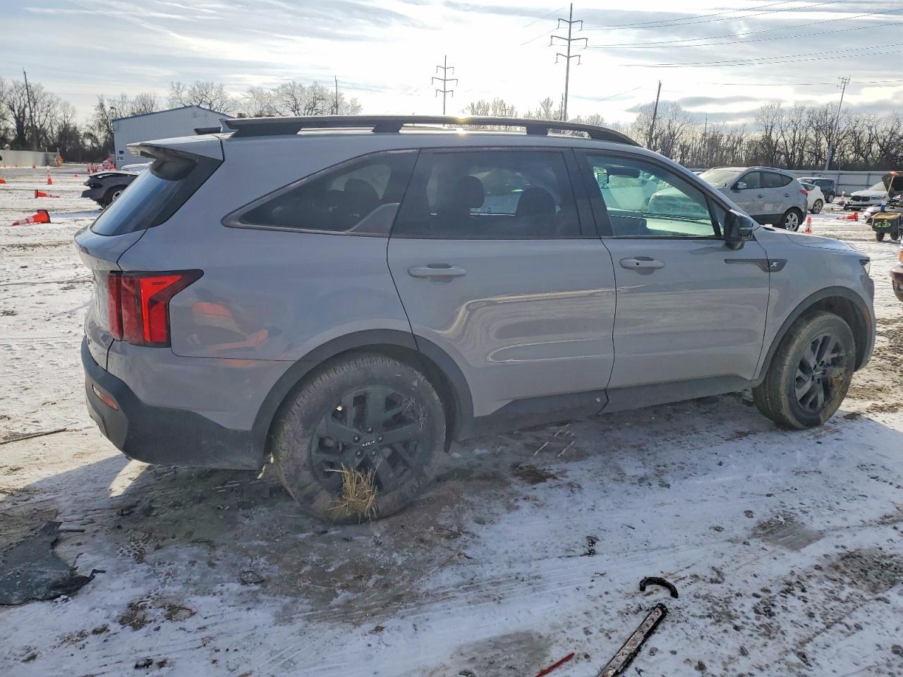 2022 KIA SORENTO photo 5