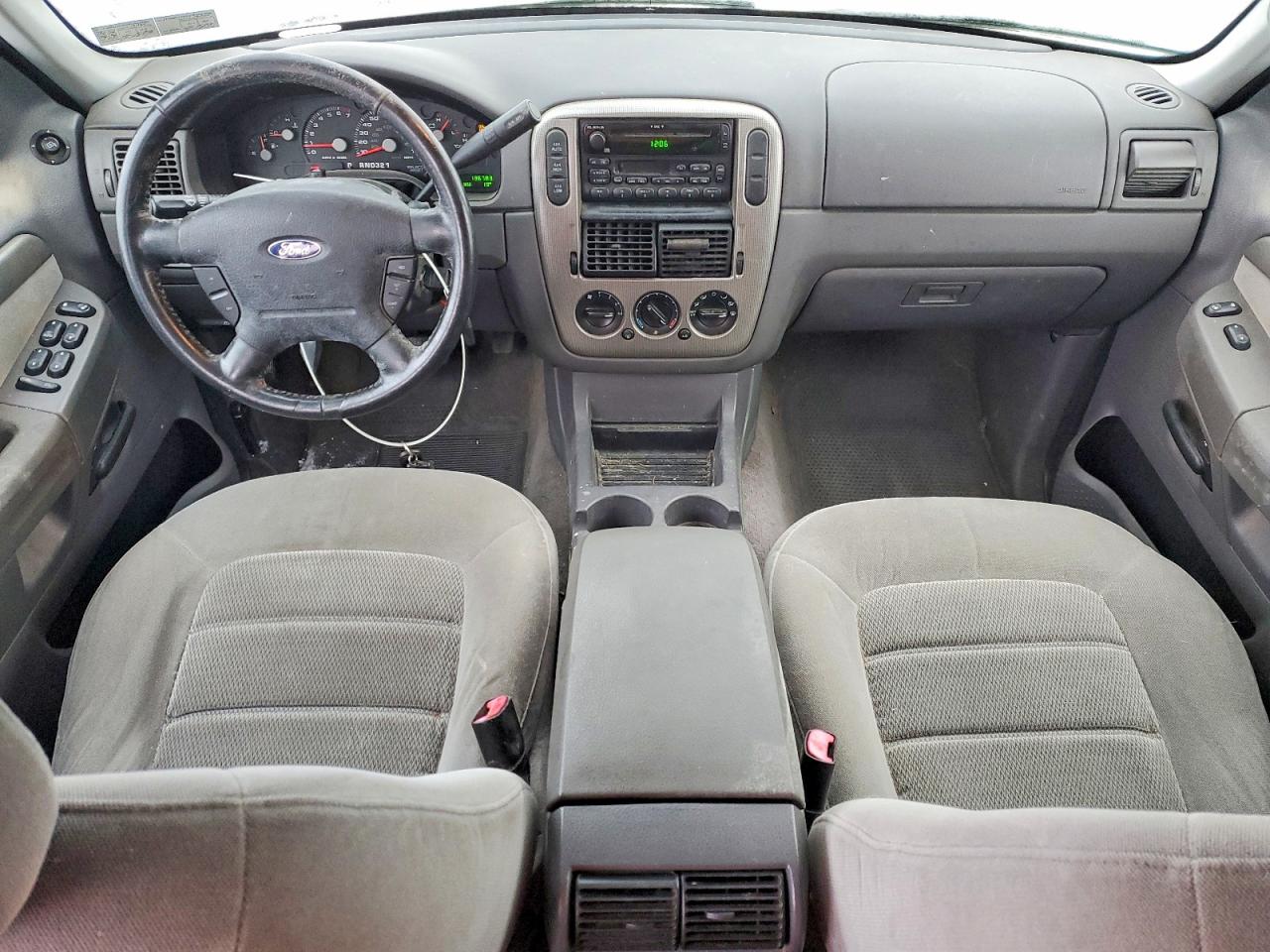 2004 FORD EXPLORER XLT photo 8