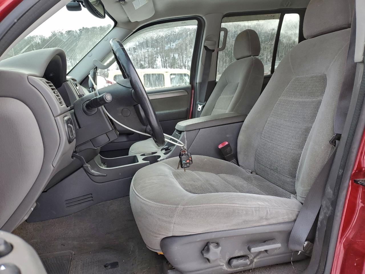 2004 FORD EXPLORER XLT photo 7