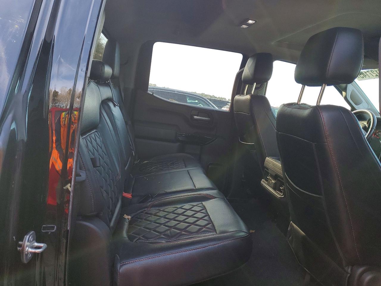 2021 CHEVROLET SILVERADO K1500 RST photo 10