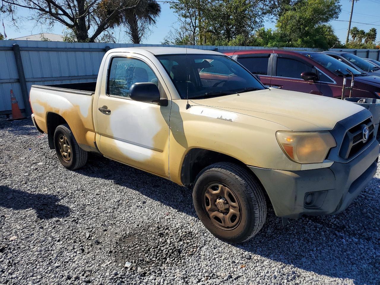 2013 TOYOTA TACOMA photo 4
