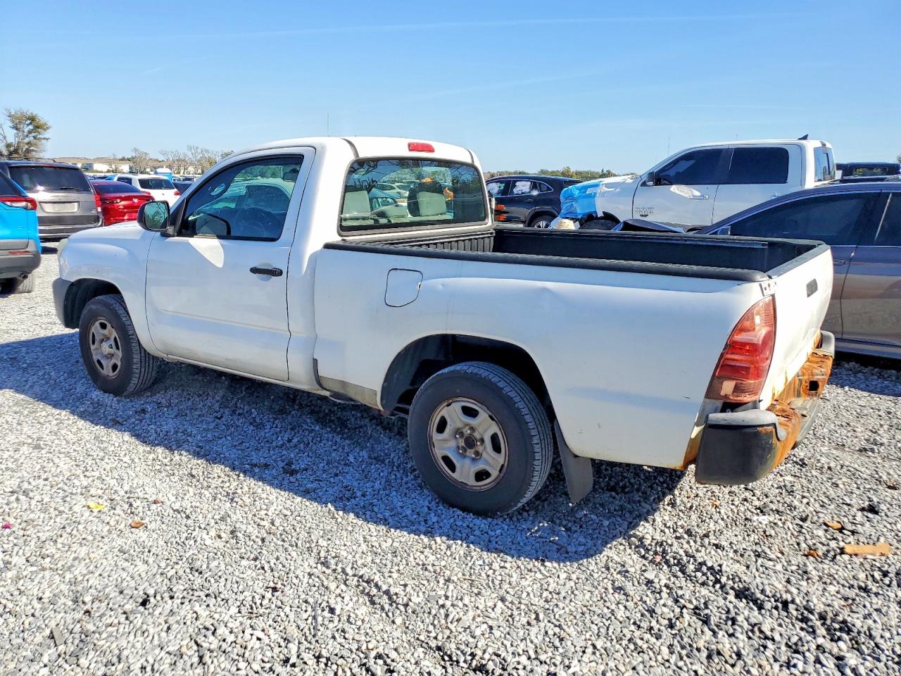 2013 TOYOTA TACOMA photo 2