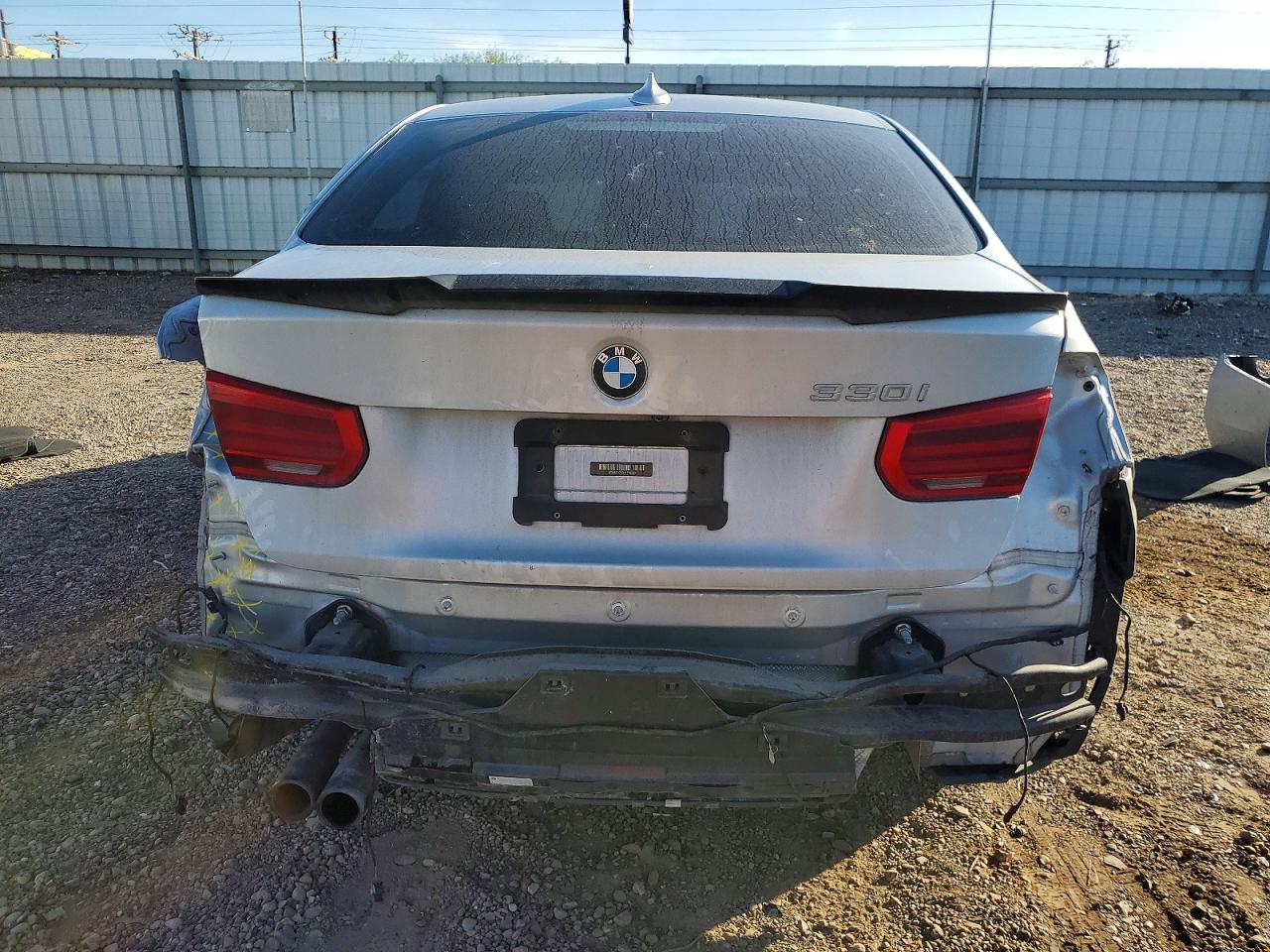 2017 BMW 330 I photo 11