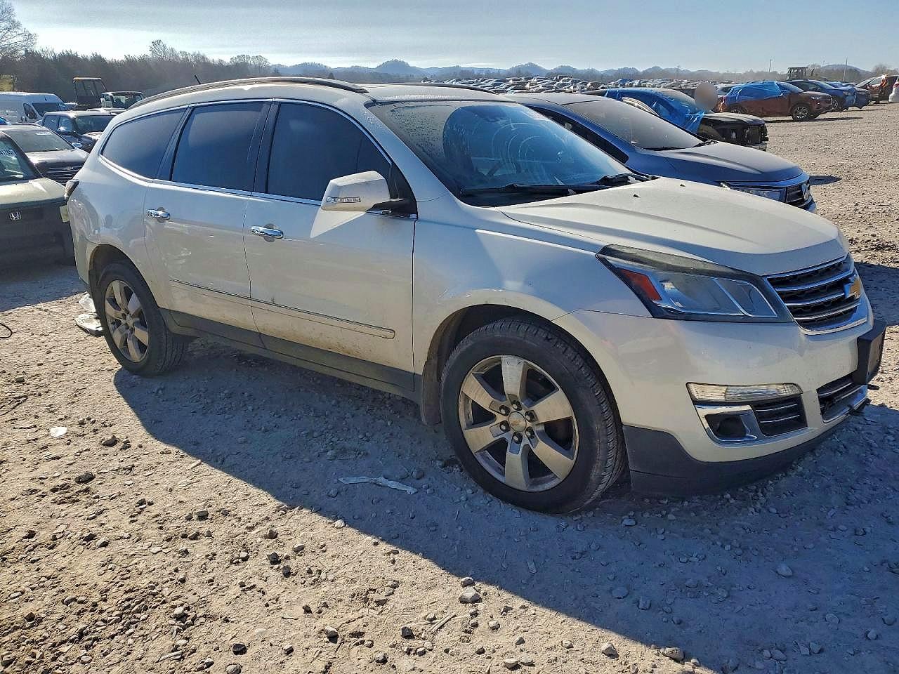 2014 CHEVROLET TRAVERSE LTZ photo 4
