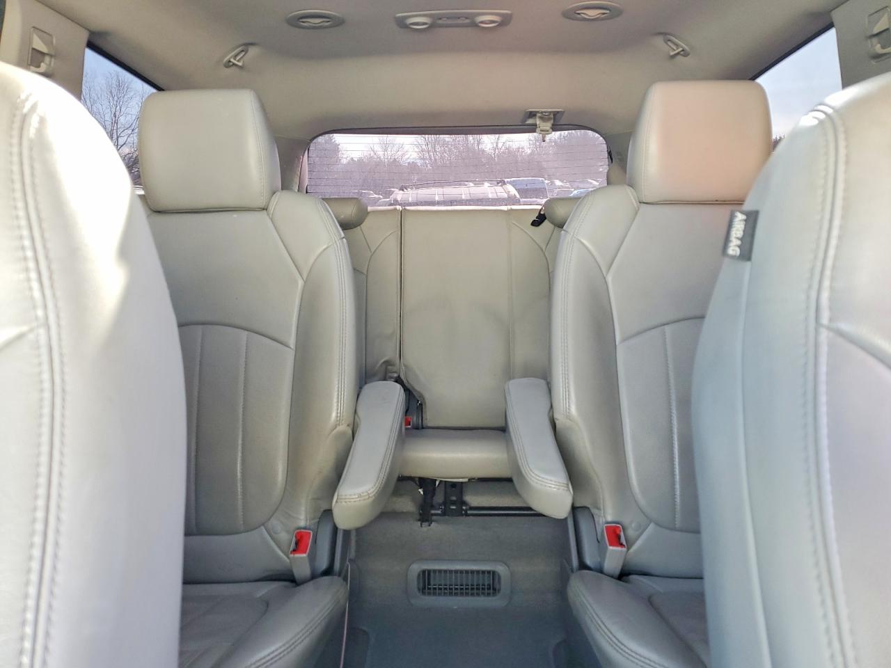 2014 CHEVROLET TRAVERSE LTZ photo 10