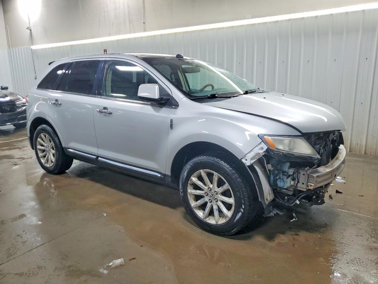 2011 LINCOLN MKX photo 4