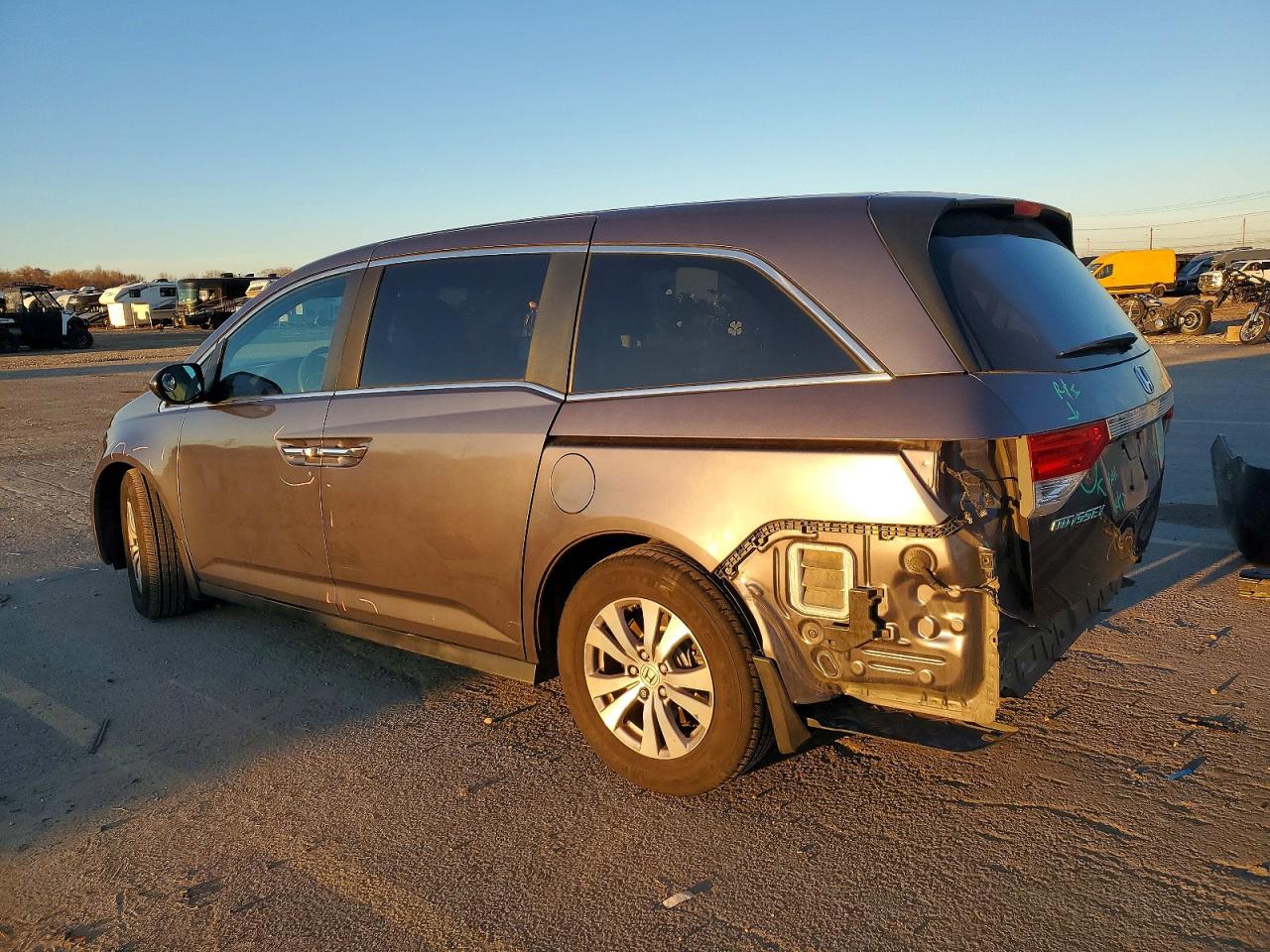 2016 HONDA ODYSSEY EX photo 2