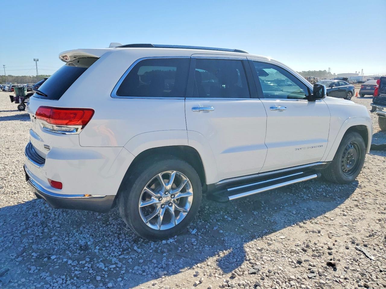 2014 JEEP GRAND CHEROKEE SUMMIT photo 3