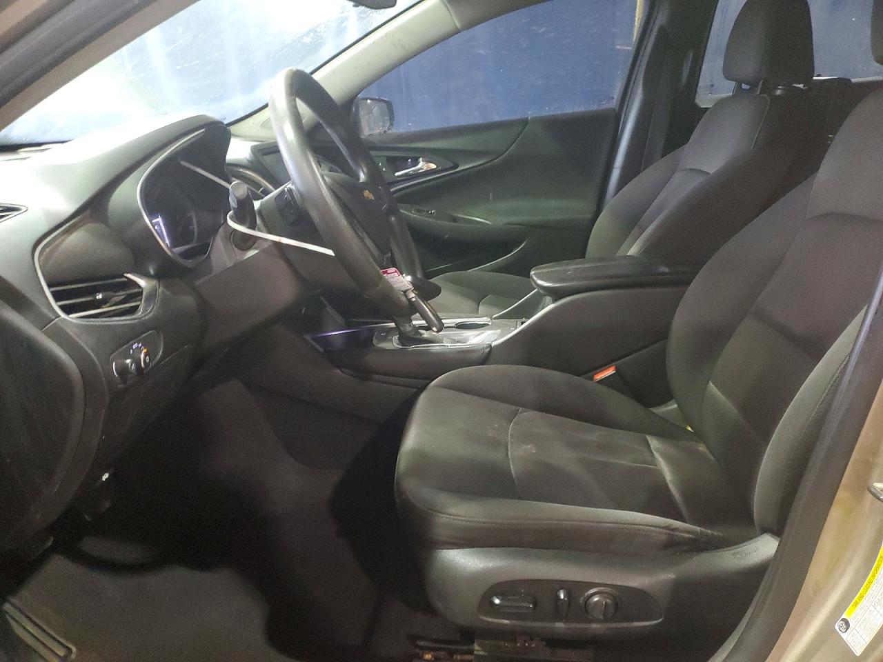 2018 CHEVROLET MALIBU LT photo 7