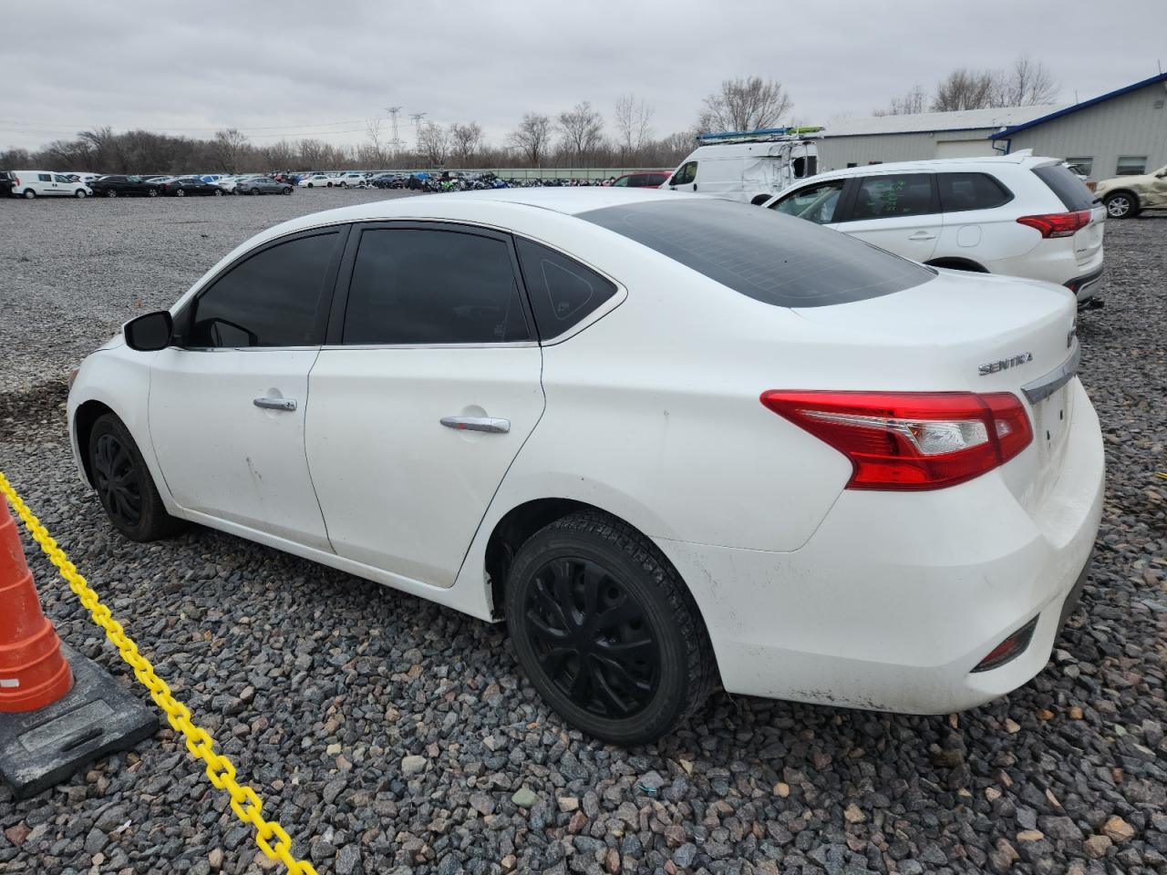 2018 NISSAN SENTRA S photo 2