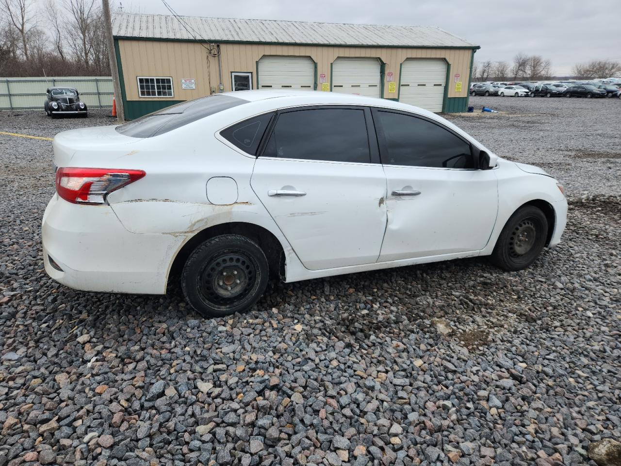 2018 NISSAN SENTRA S photo 3