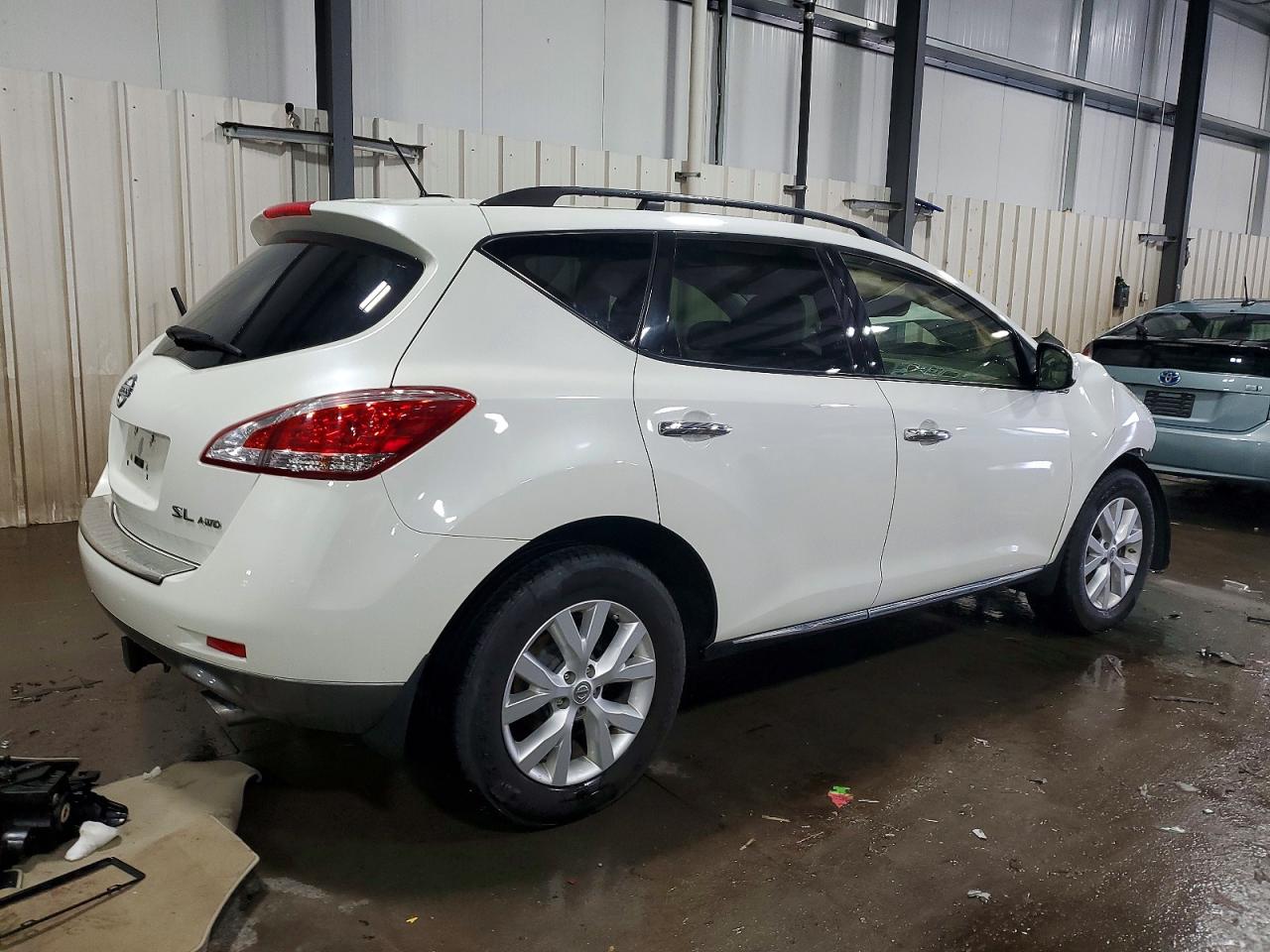 2014 NISSAN MURANO S photo 5