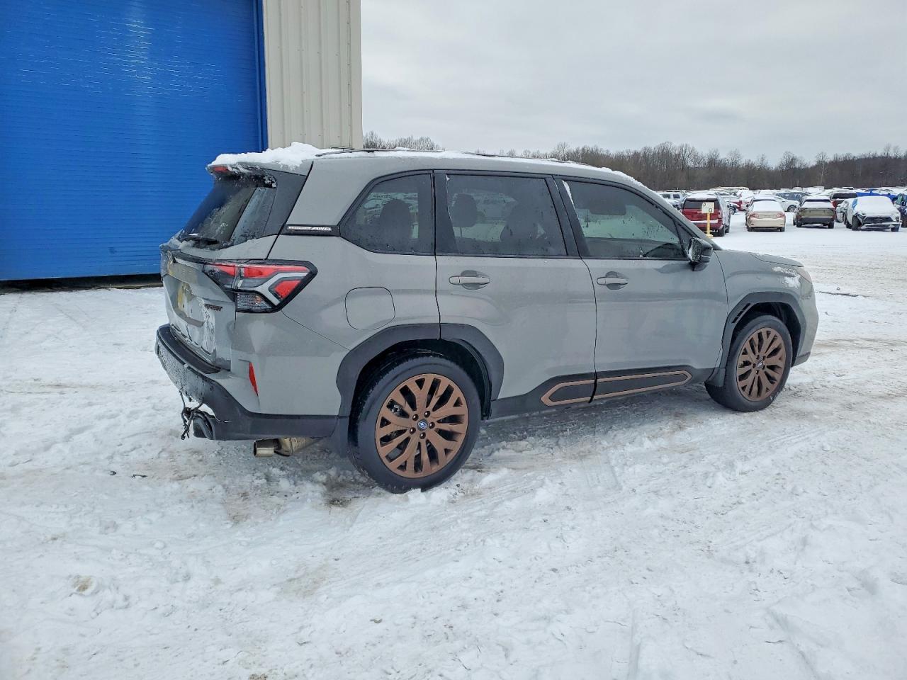 2025 SUBARU FORESTER SPORT photo 3
