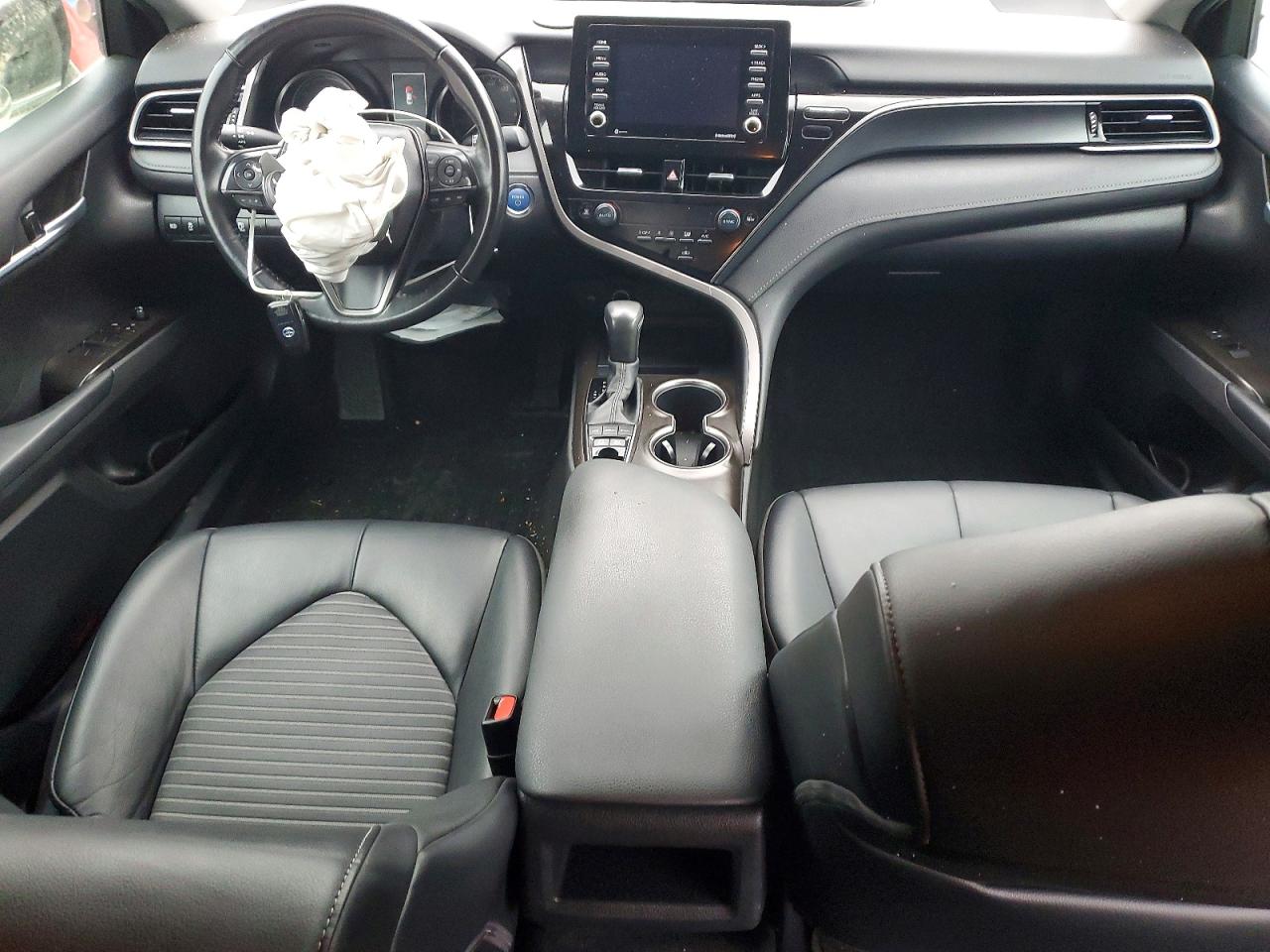 2024 TOYOTA CAMRY SE NIGHT SHADE photo 8
