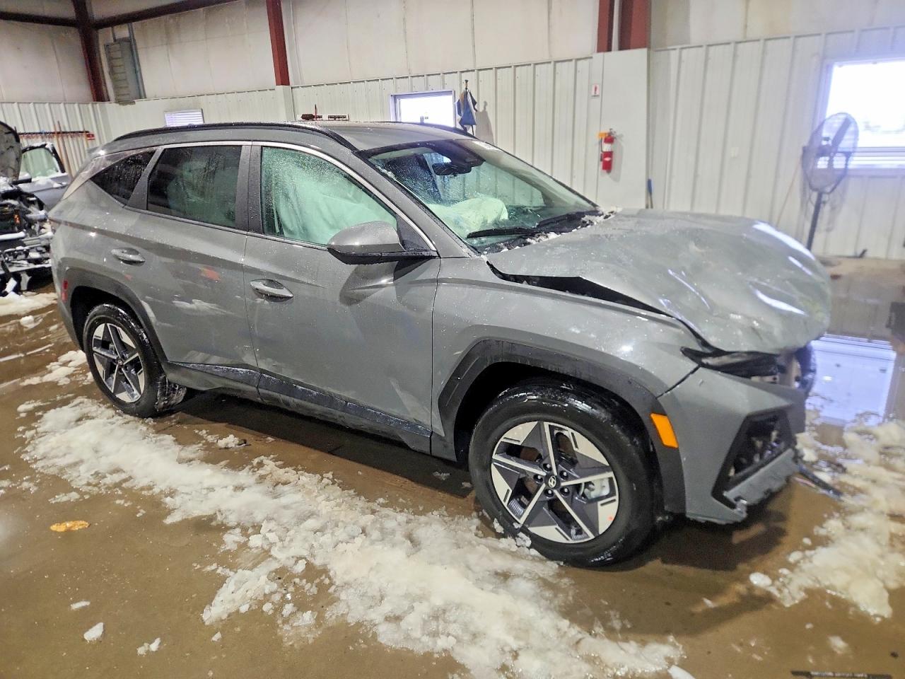 2026 HYUNDAI TUCSON SEL photo 4