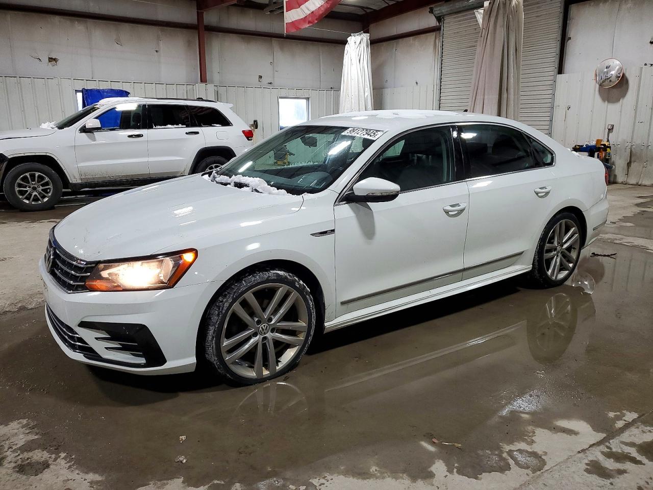 2017 VOLKSWAGEN PASSAT