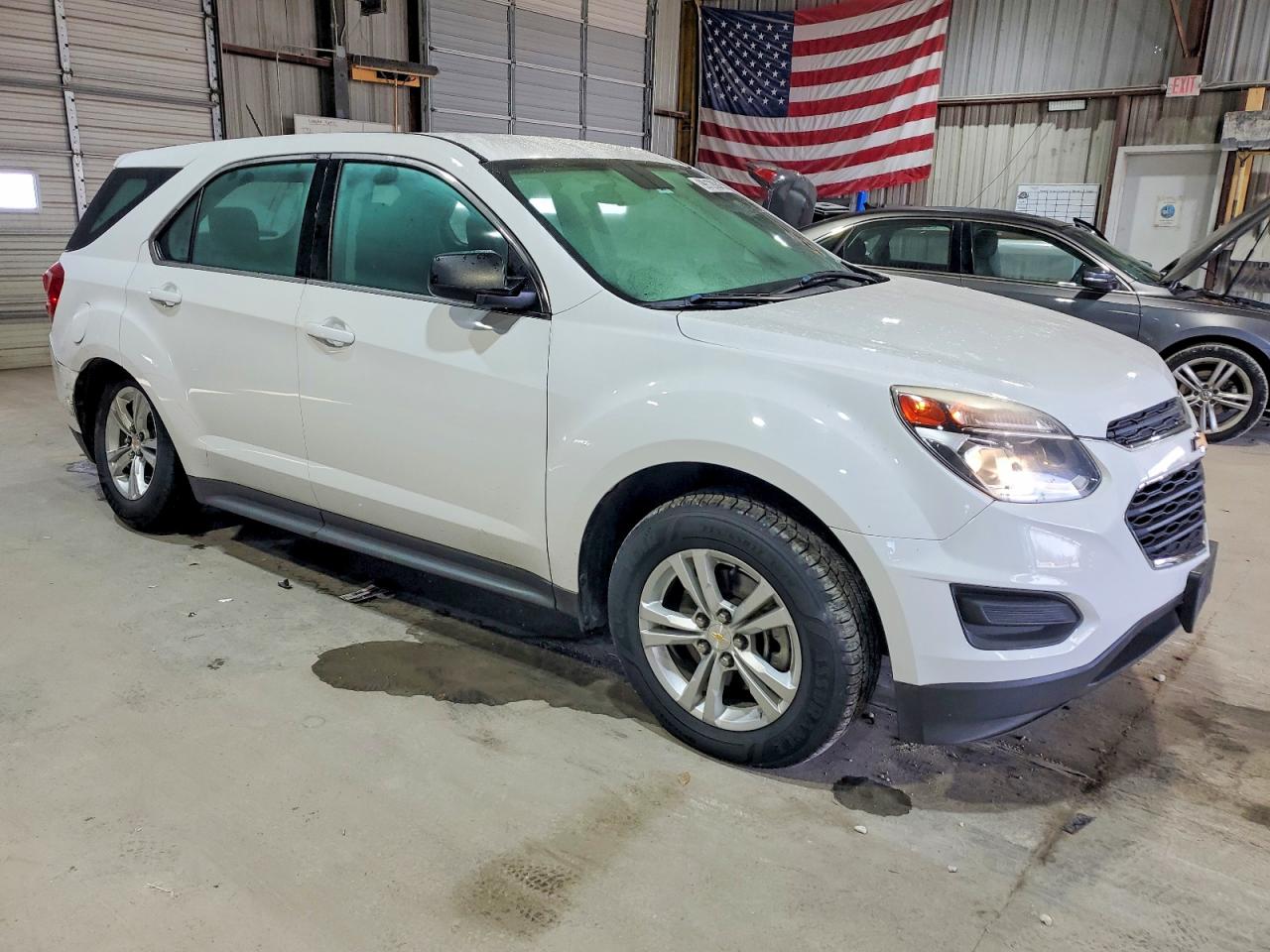 2016 CHEVROLET EQUINOX LS photo 4