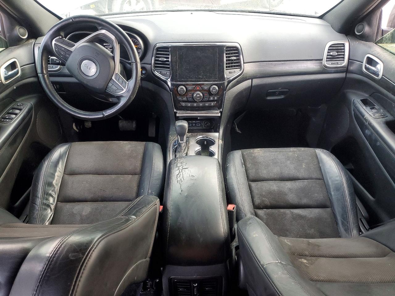2020 JEEP GRAND CHEROKEE LAREDO photo 8