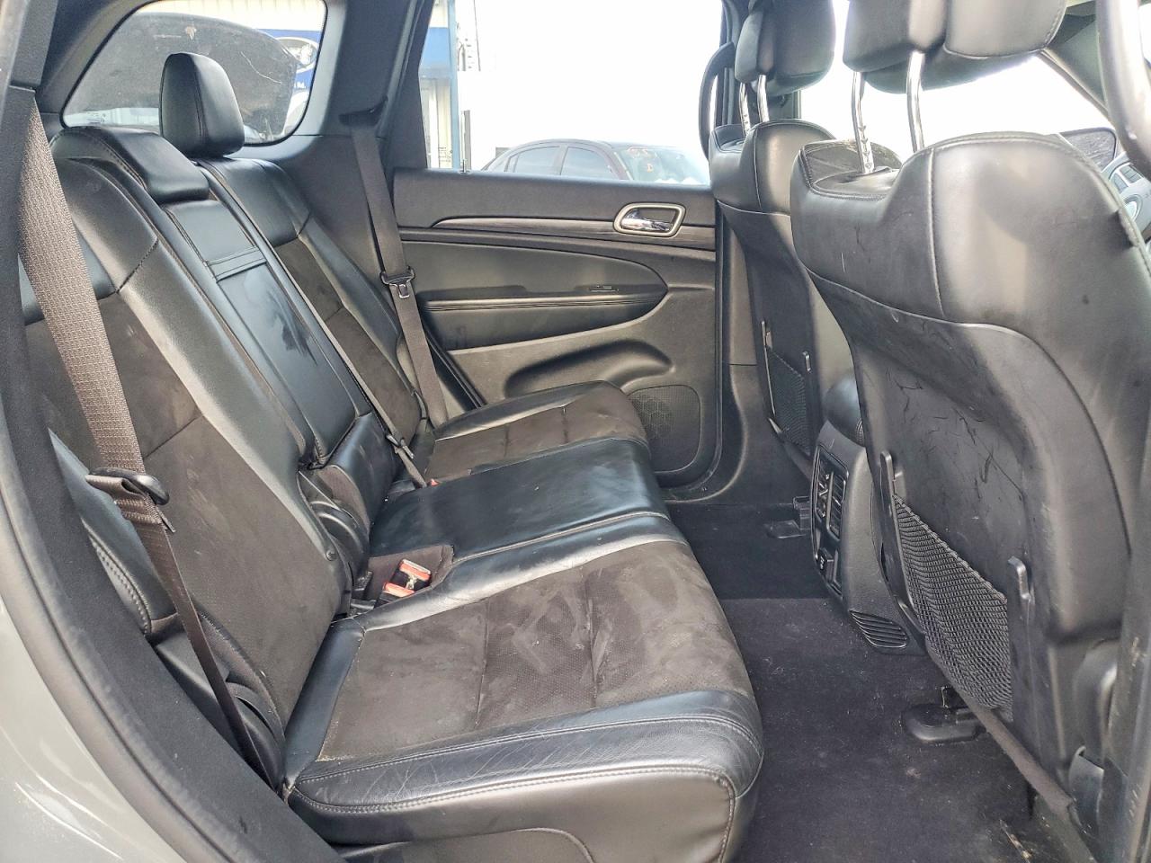 2020 JEEP GRAND CHEROKEE LAREDO photo 11