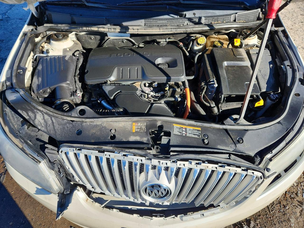 2012 BUICK LACROSSE photo 11